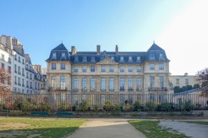 Jardin d'un Hôtel particulier dans le Marais à Paris