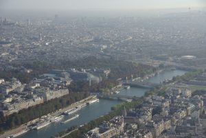 Vue sur les berges de la Seine depuis la Tour Eiffel